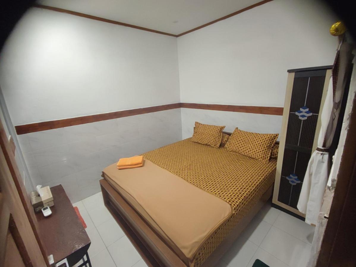 Genthong Homestay Magelang Exteriör bild