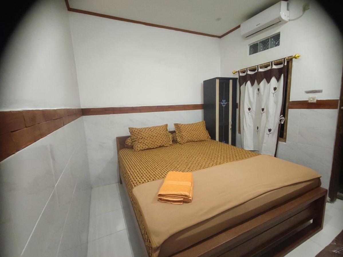 Genthong Homestay Magelang Exteriör bild