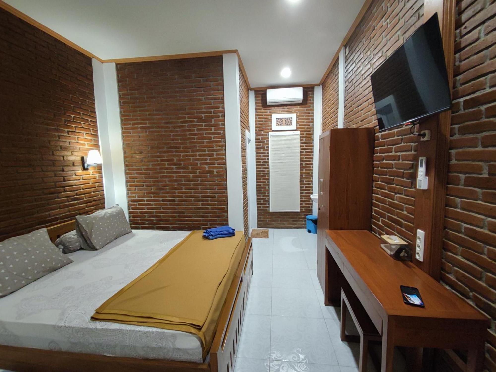 Genthong Homestay Magelang Exteriör bild