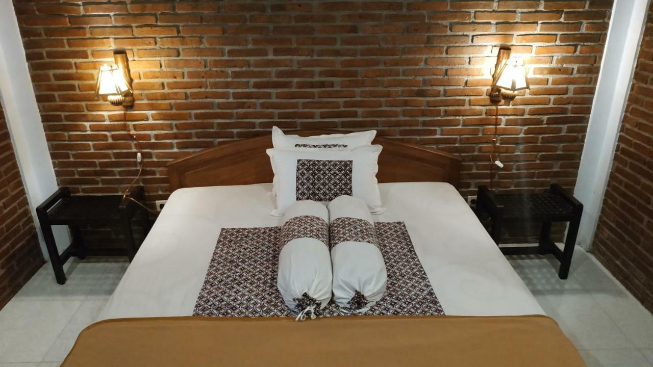 Genthong Homestay Magelang Exteriör bild
