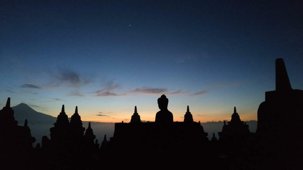 Genthong Homestay Magelang Exteriör bild