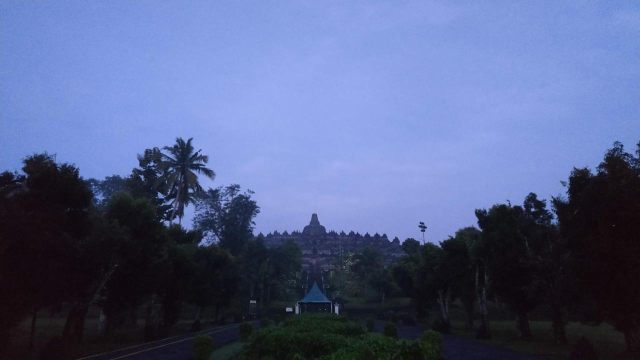 Genthong Homestay Magelang Exteriör bild